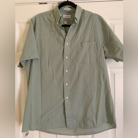 Van Heusen neck 16 green button down. Short sleeve - Picture 1 of 6
